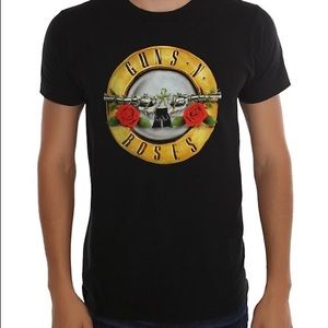 guns n’ roses t shirt